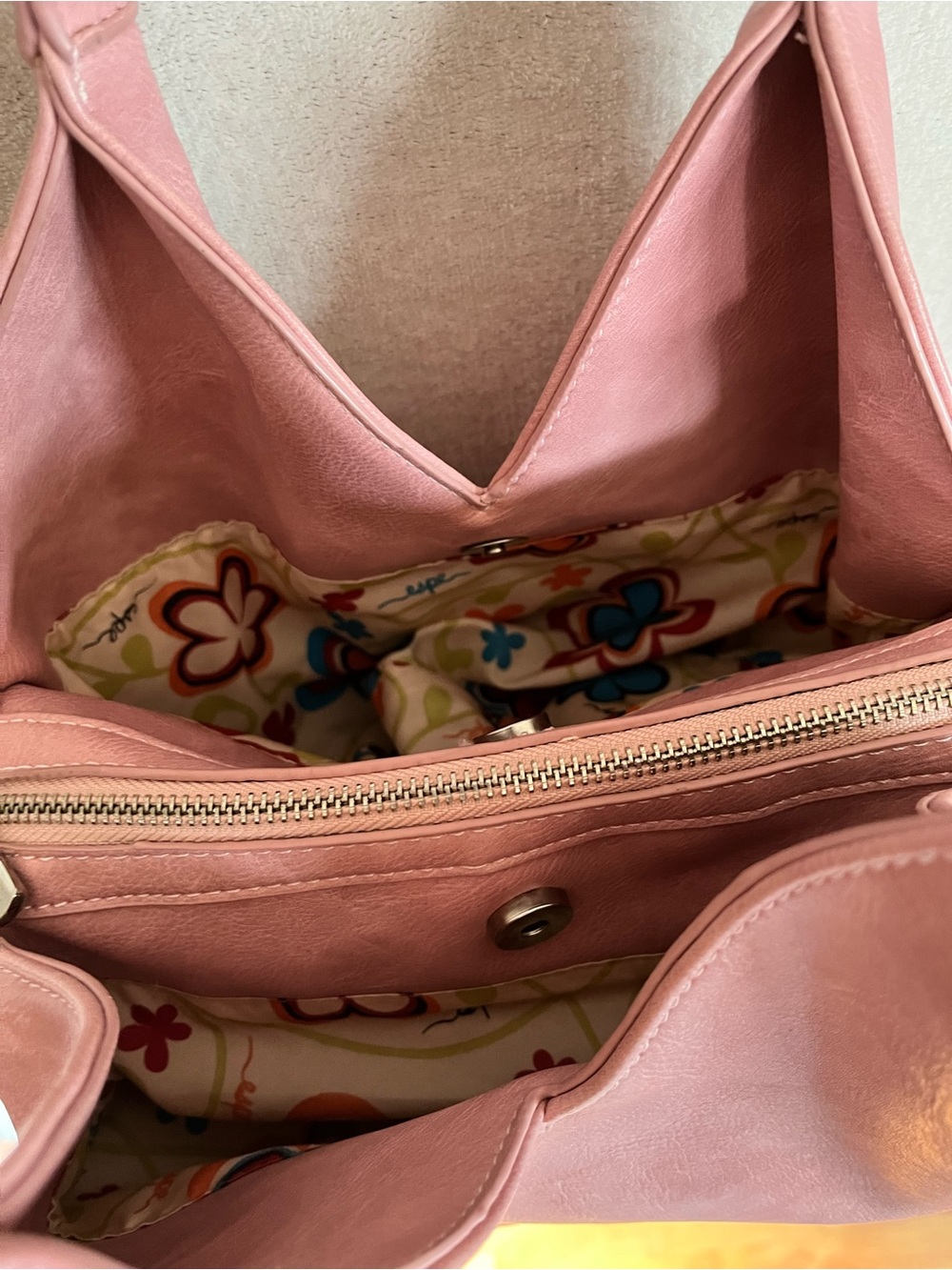 Espe Pink Women’s Shoulder Bag vegan or faux leather - Picture 4 of 9